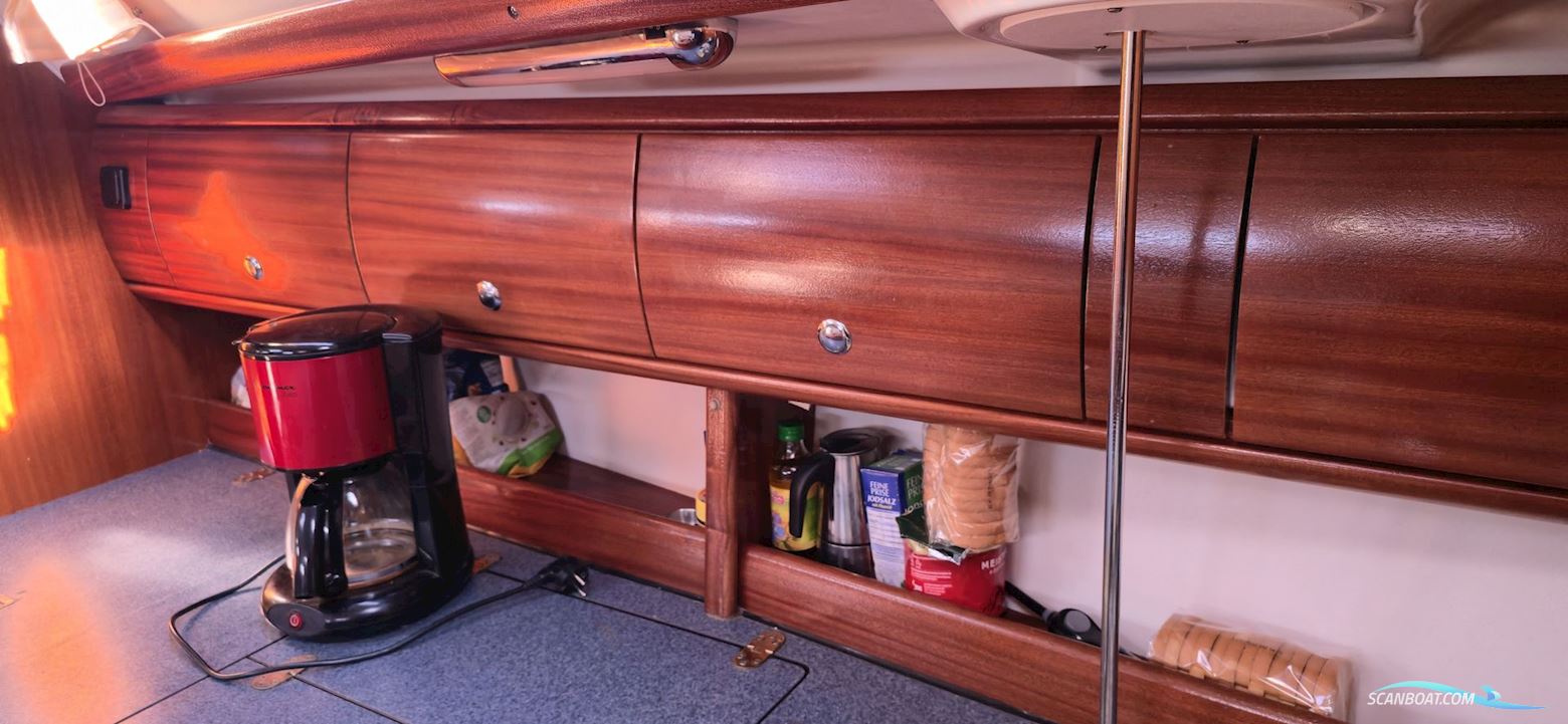 Bavaria 38 mit Liegeplatz und Winterlager, Rostock