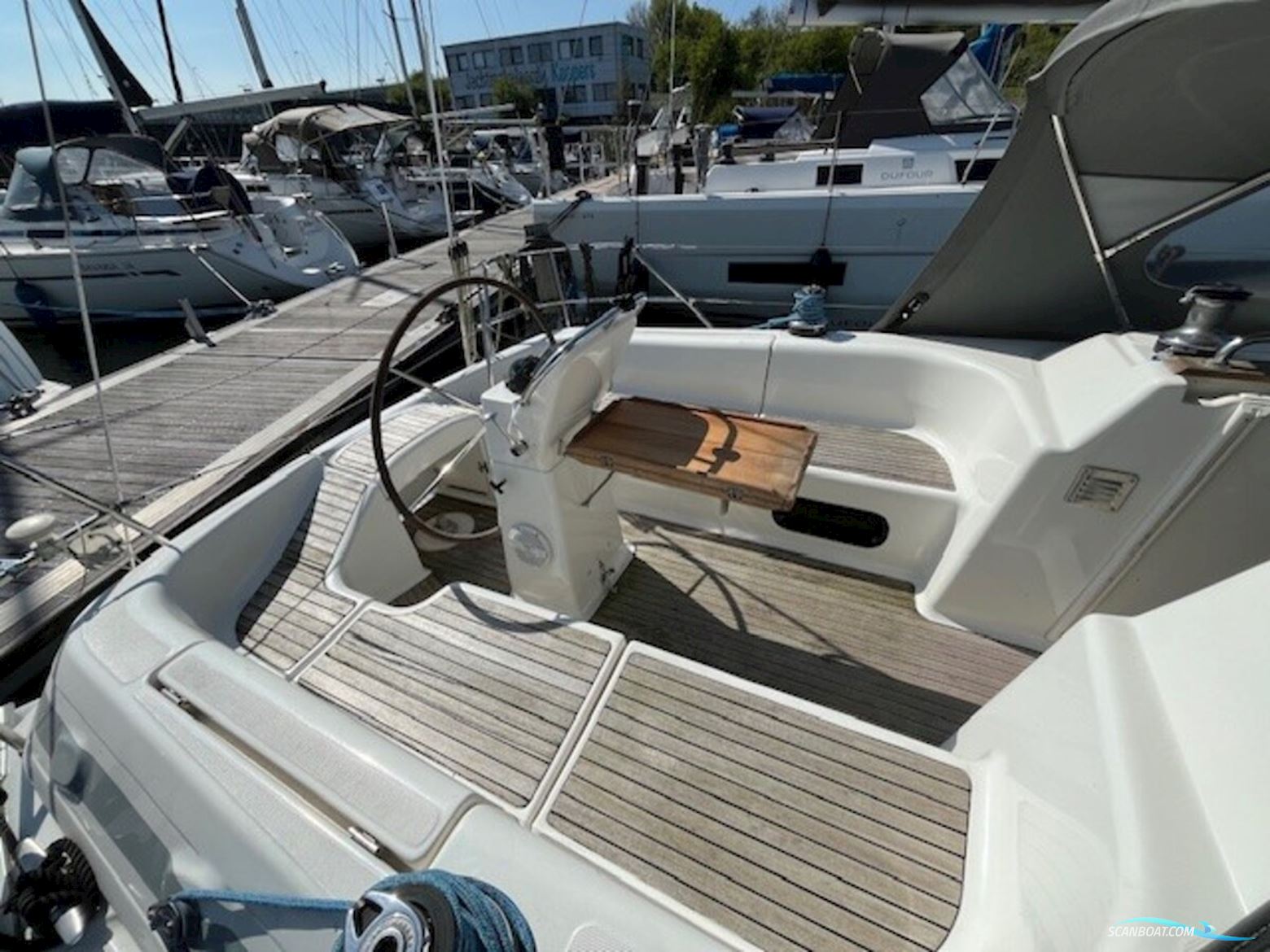 Bavaria 38