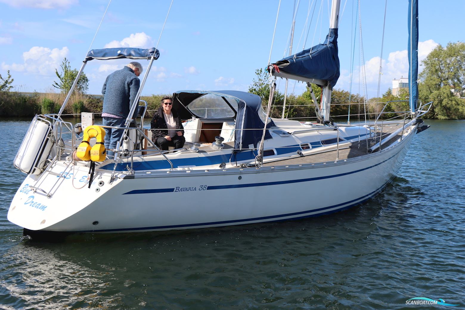 Bavaria 38
