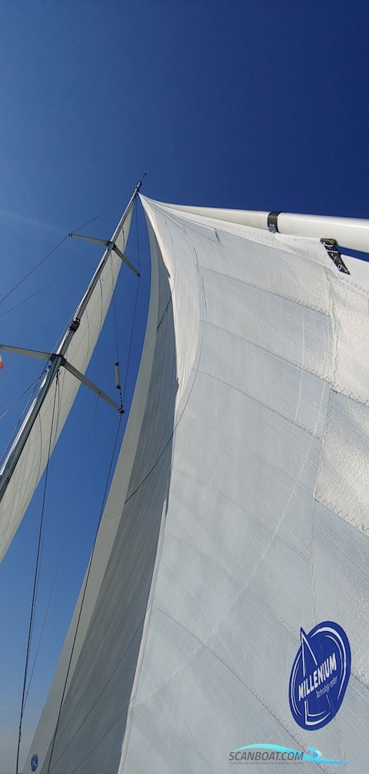 Bavaria 38