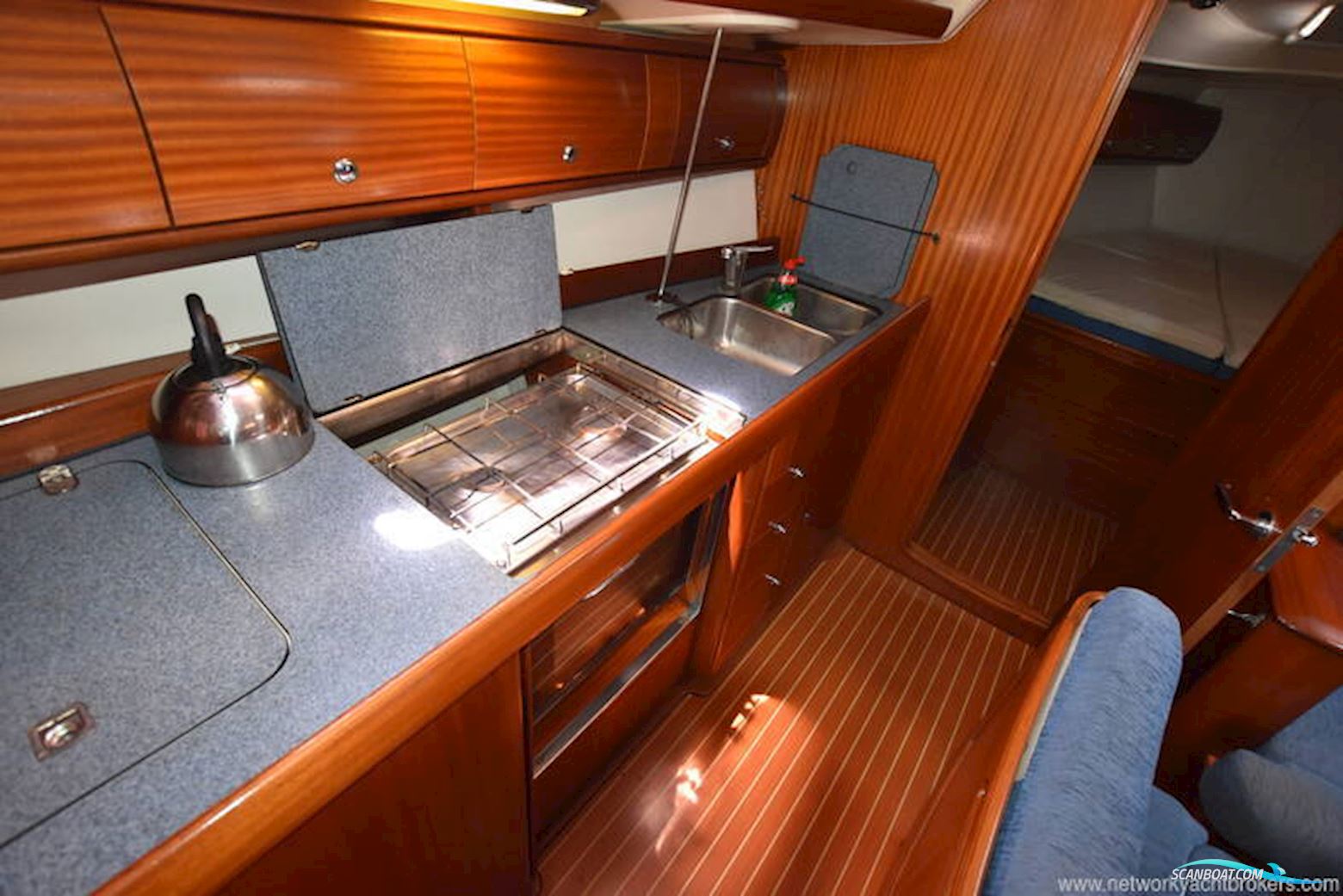 Bavaria 38