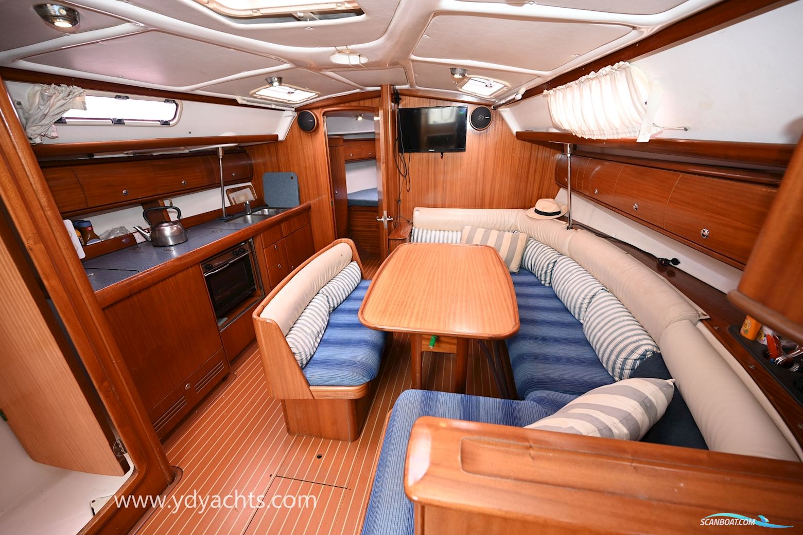 Bavaria 38