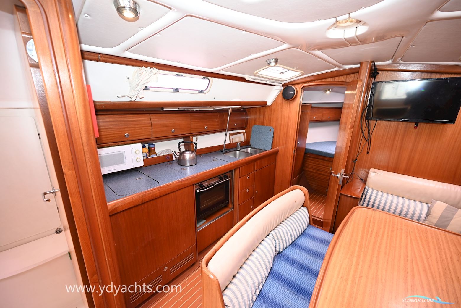 Bavaria 38