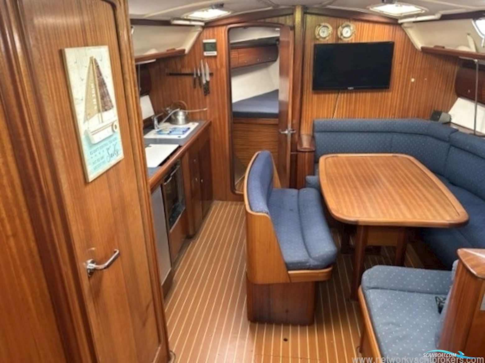 Bavaria 38