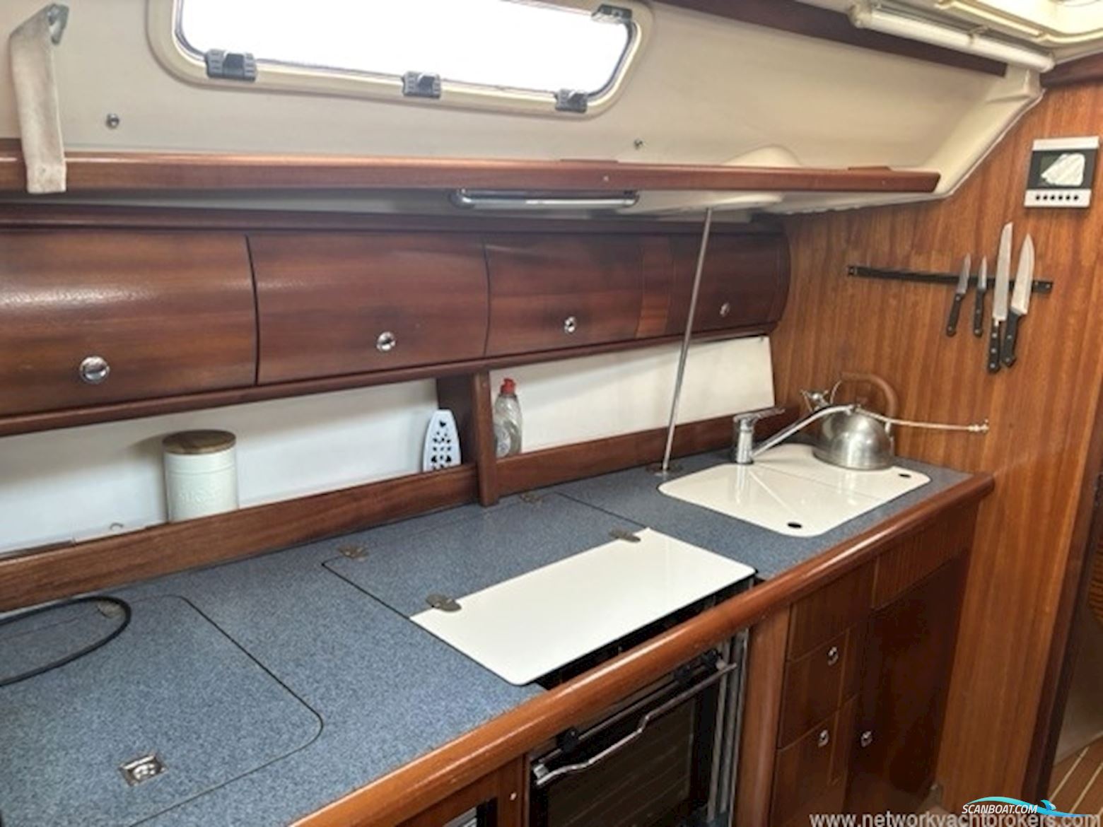 Bavaria 38