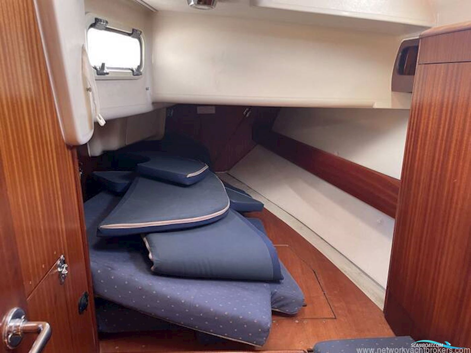 Bavaria 38