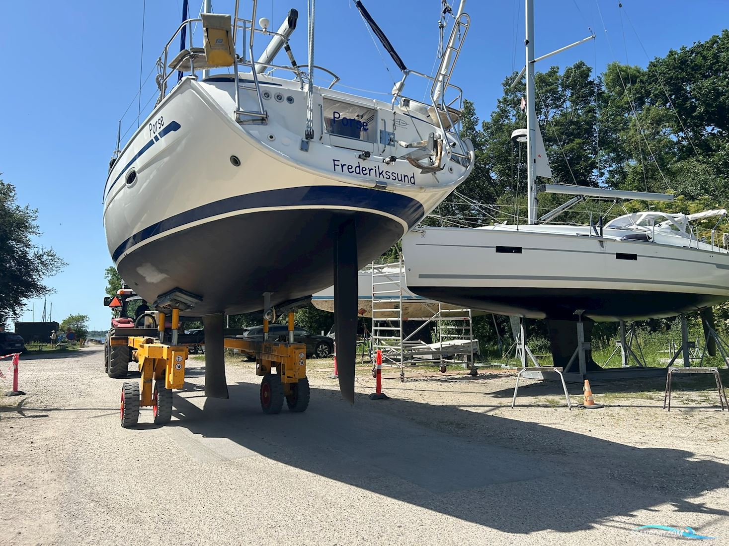 Bavaria 39