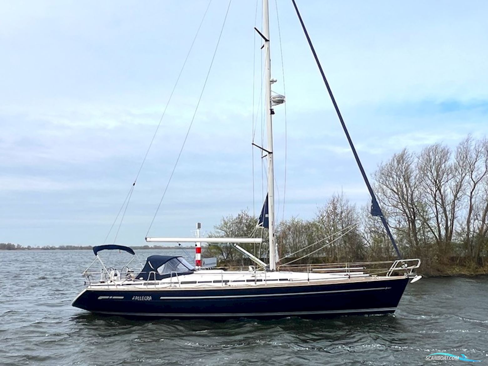 Bavaria 44 Custom Line Zeilboten 2002, met Volvo Penta D2-55 motor, The Netherlands