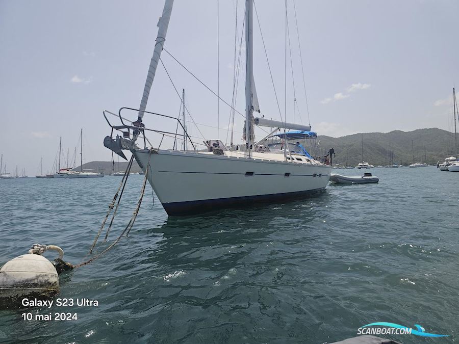 Bavaria 44 Holiday Zeilboten 1993, met Volvo MD22 motor, Martinique