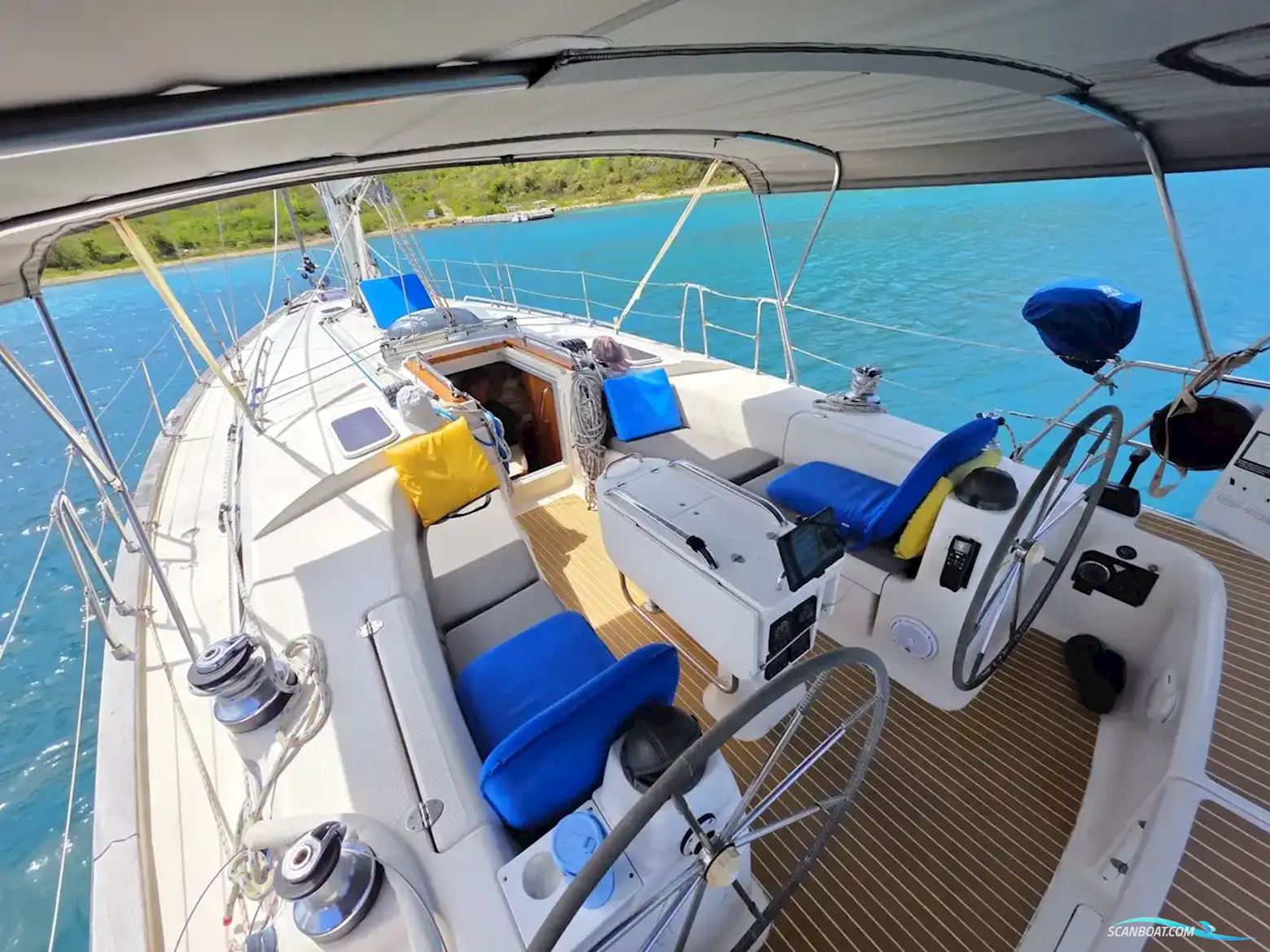 Bavaria 44