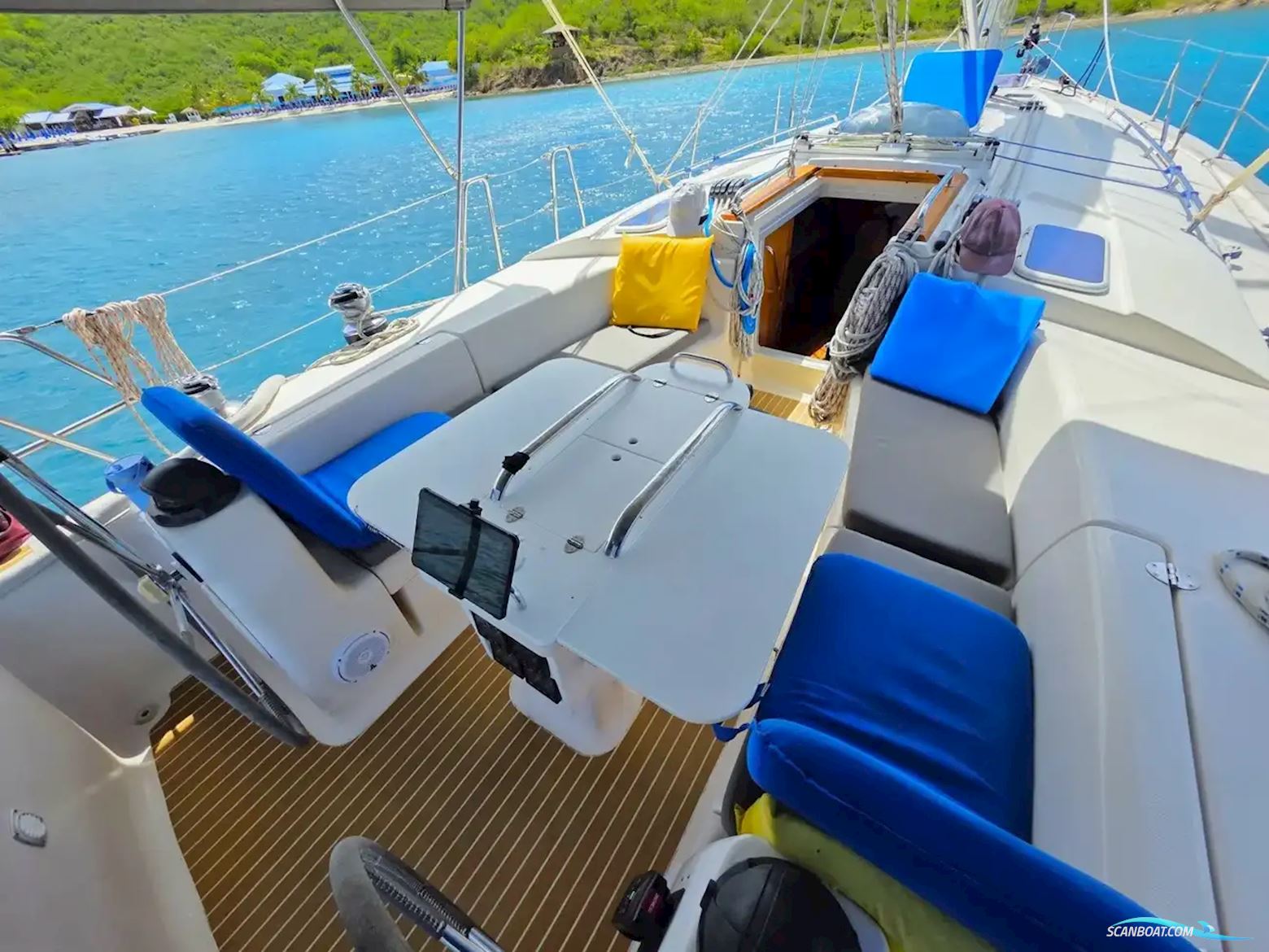 Bavaria 44