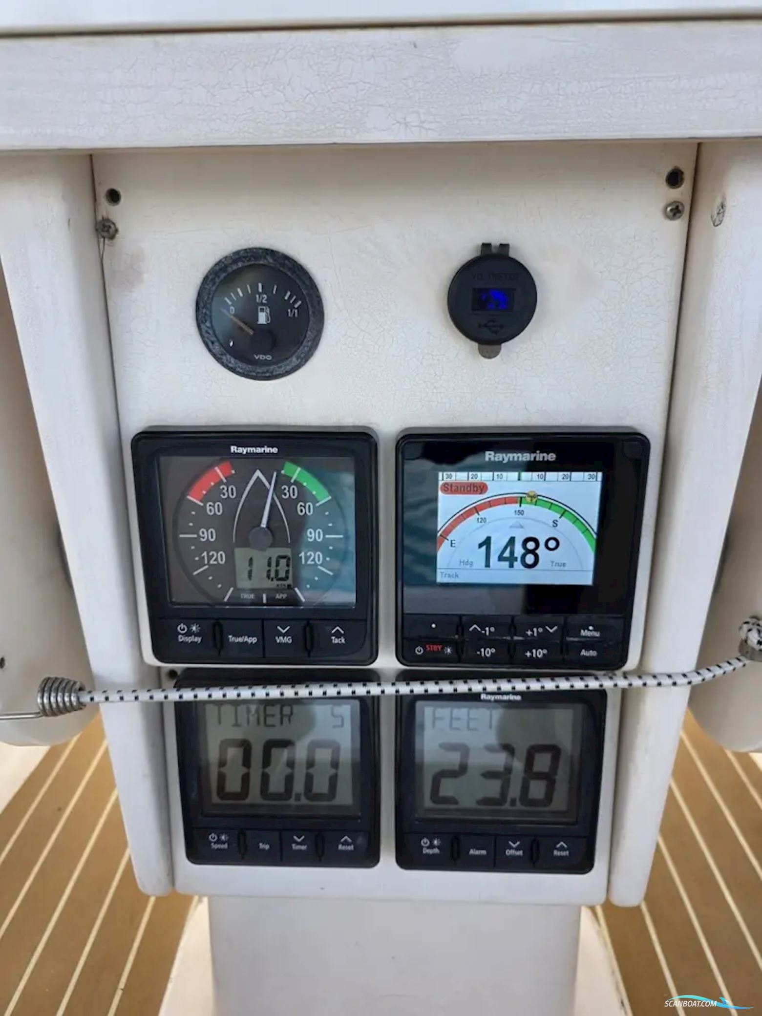 Bavaria 44