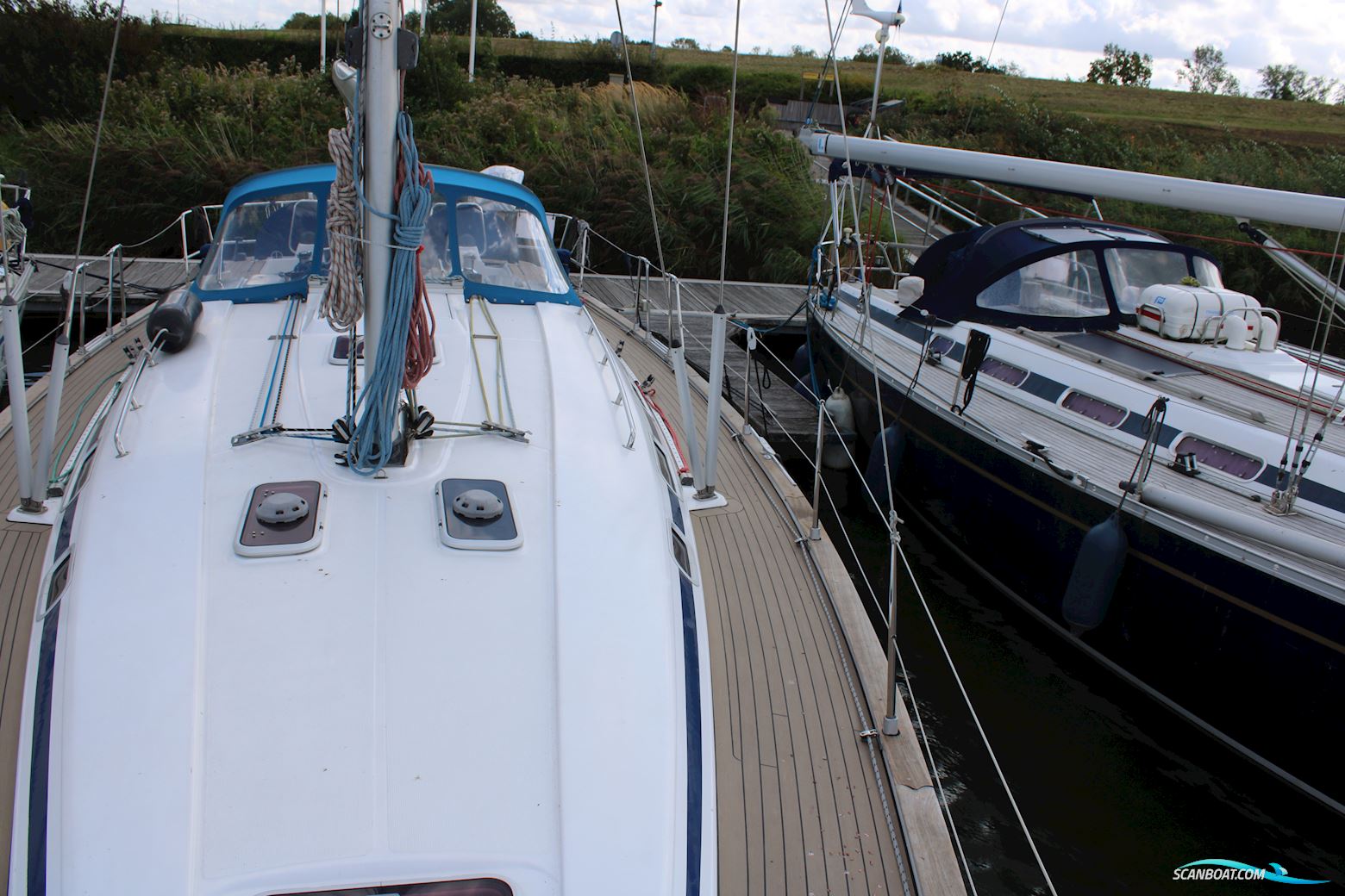 Bavaria 44
