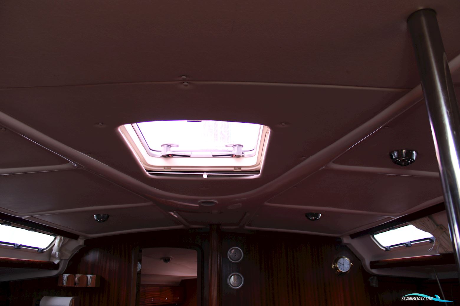 Bavaria 44