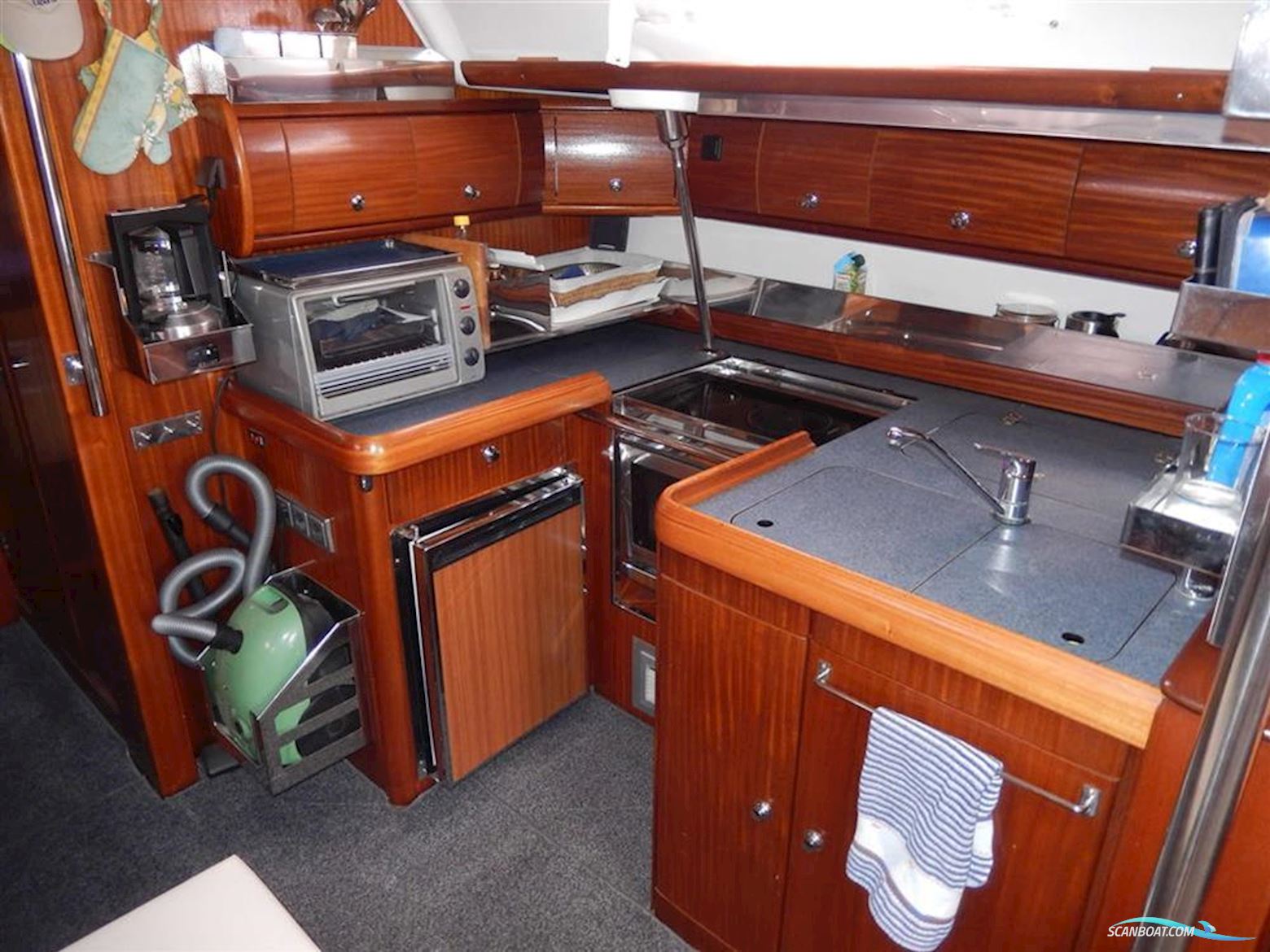 Bavaria 49