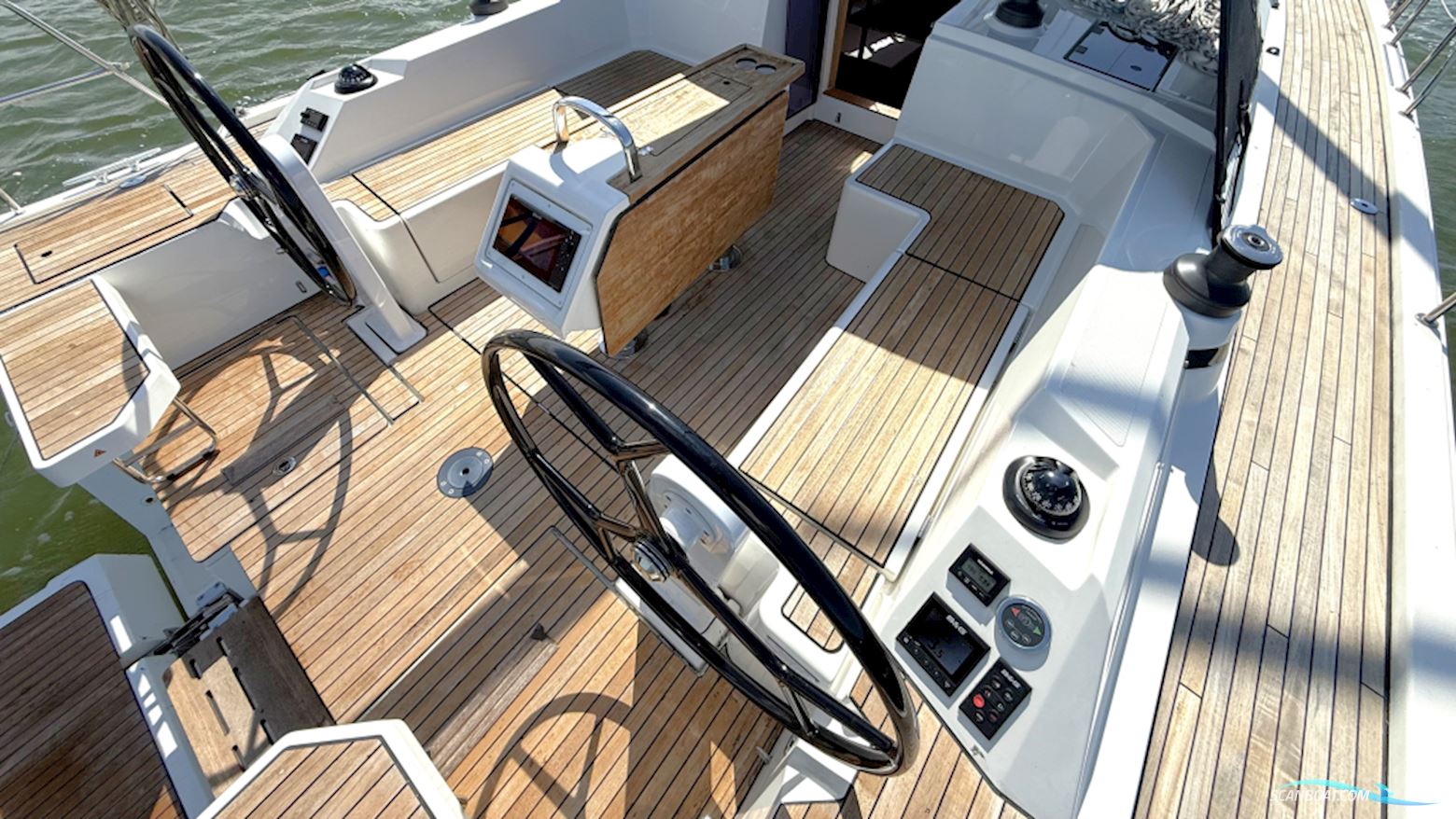 Bavaria C 42
