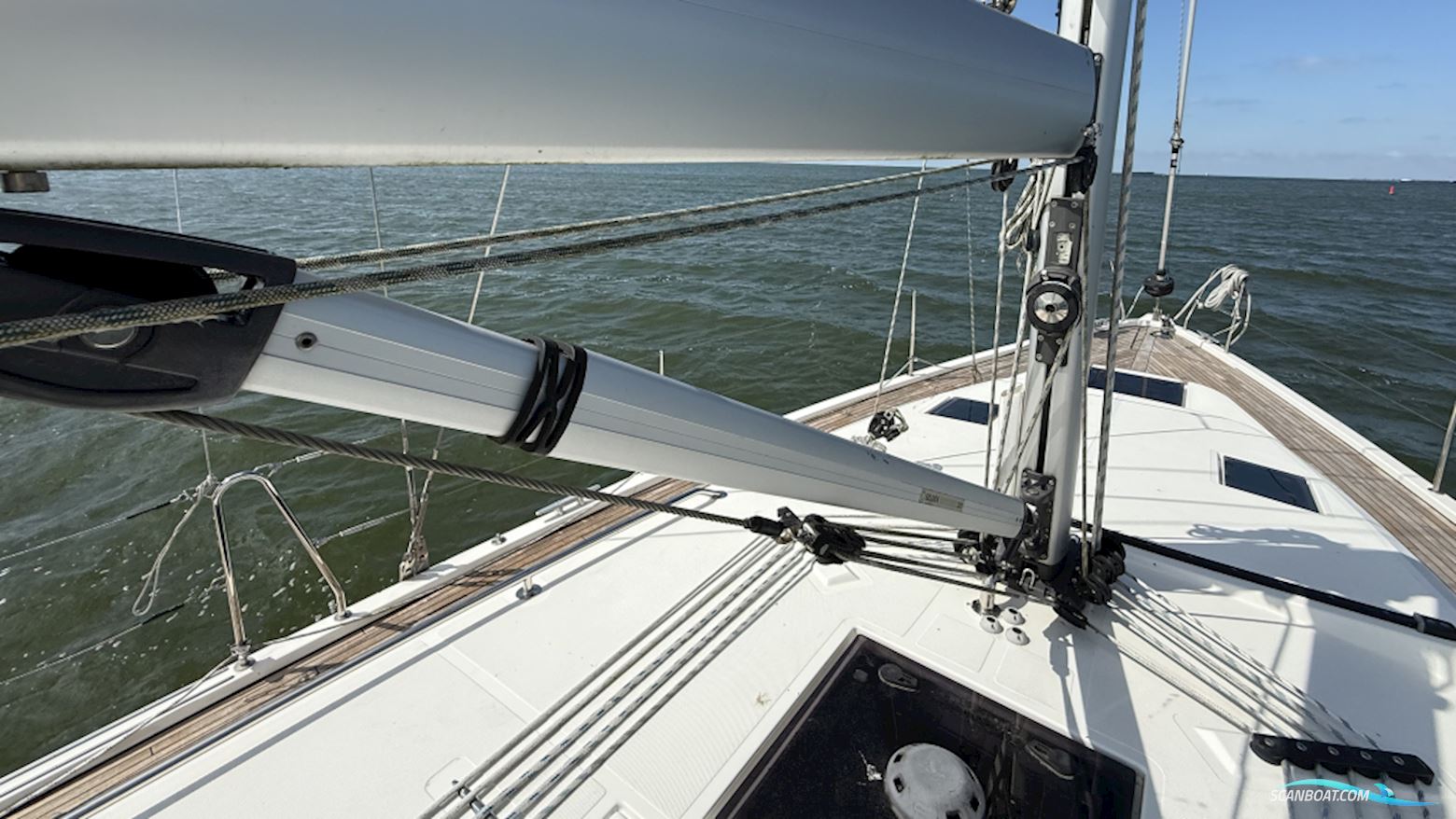 Bavaria C 42