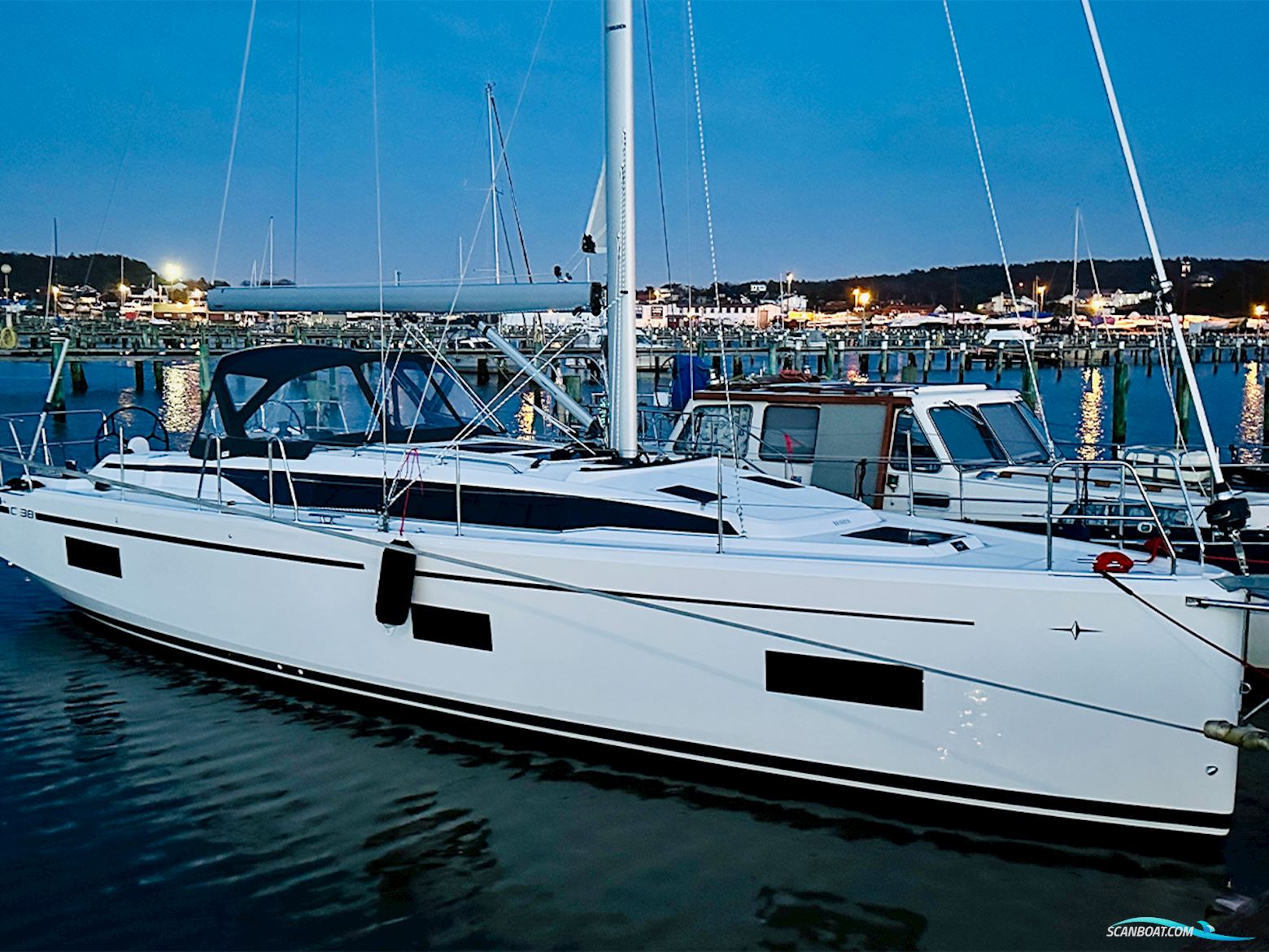 Bavaria C38