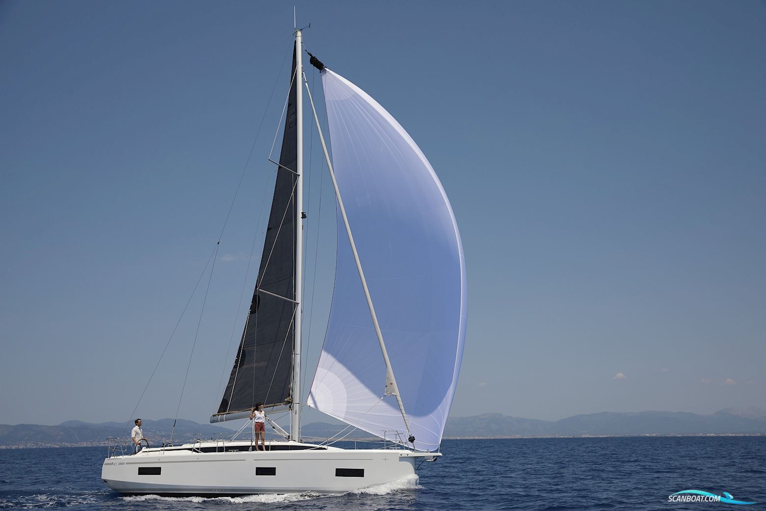 Bavaria C38