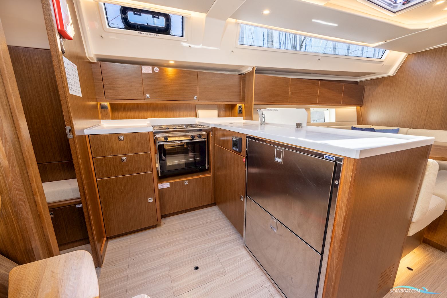 Bavaria C45 Style