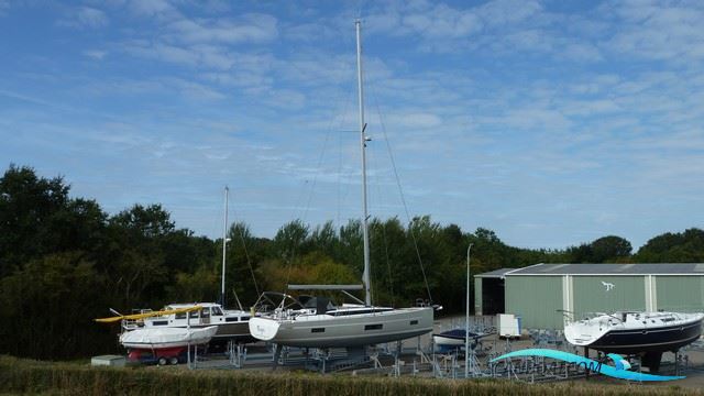 Bavaria C45 Style