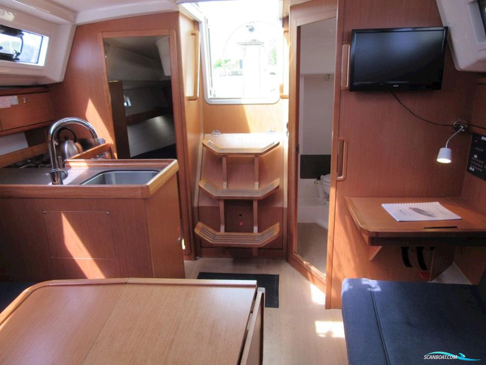 Bavaria Cruiser 33