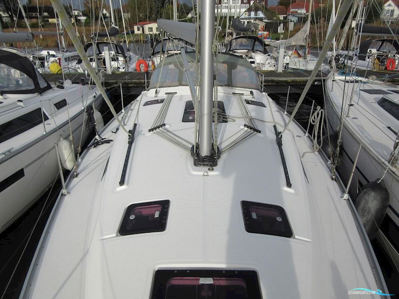 Bavaria Cruiser 36