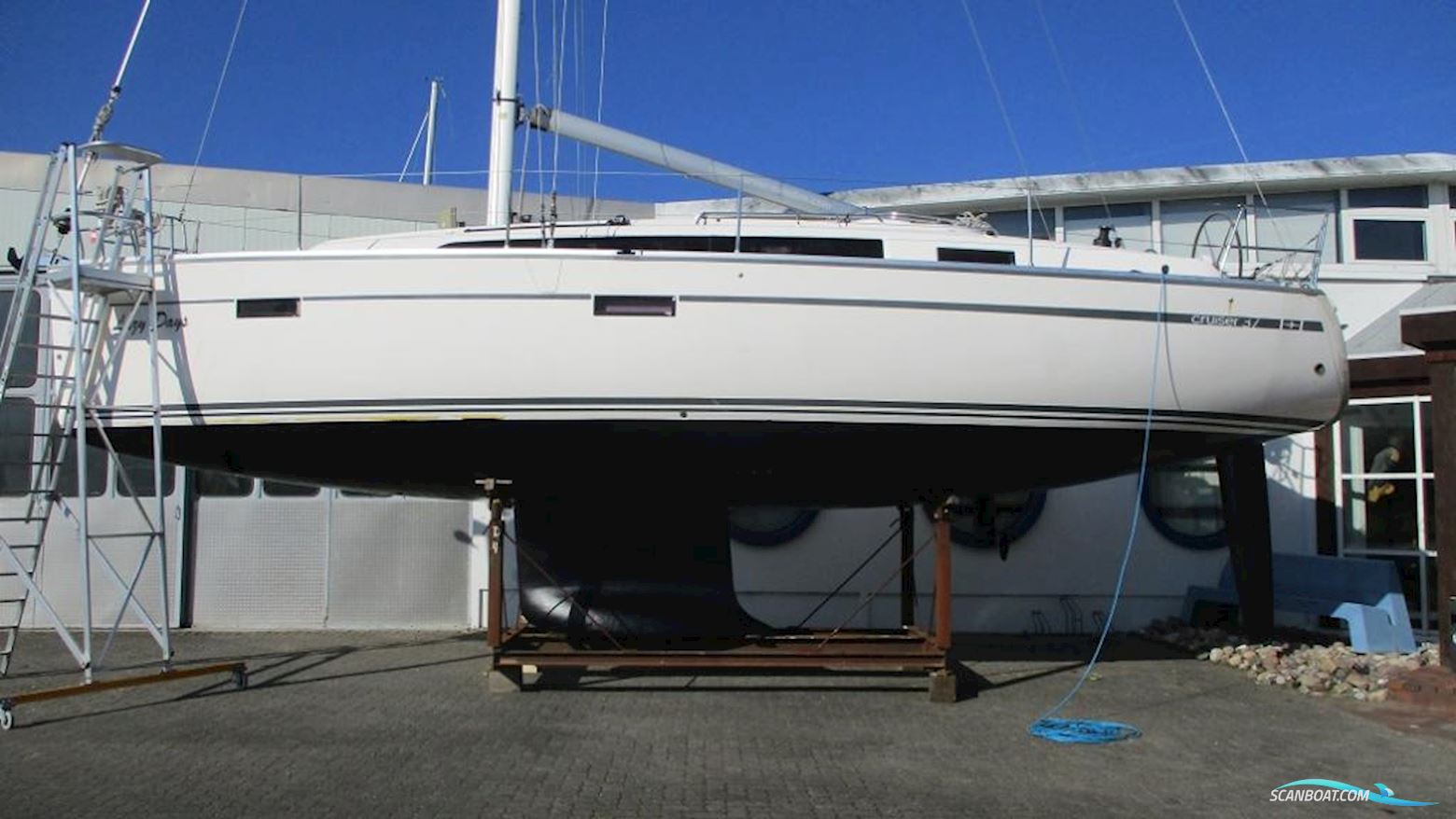 Bavaria Cruiser 37