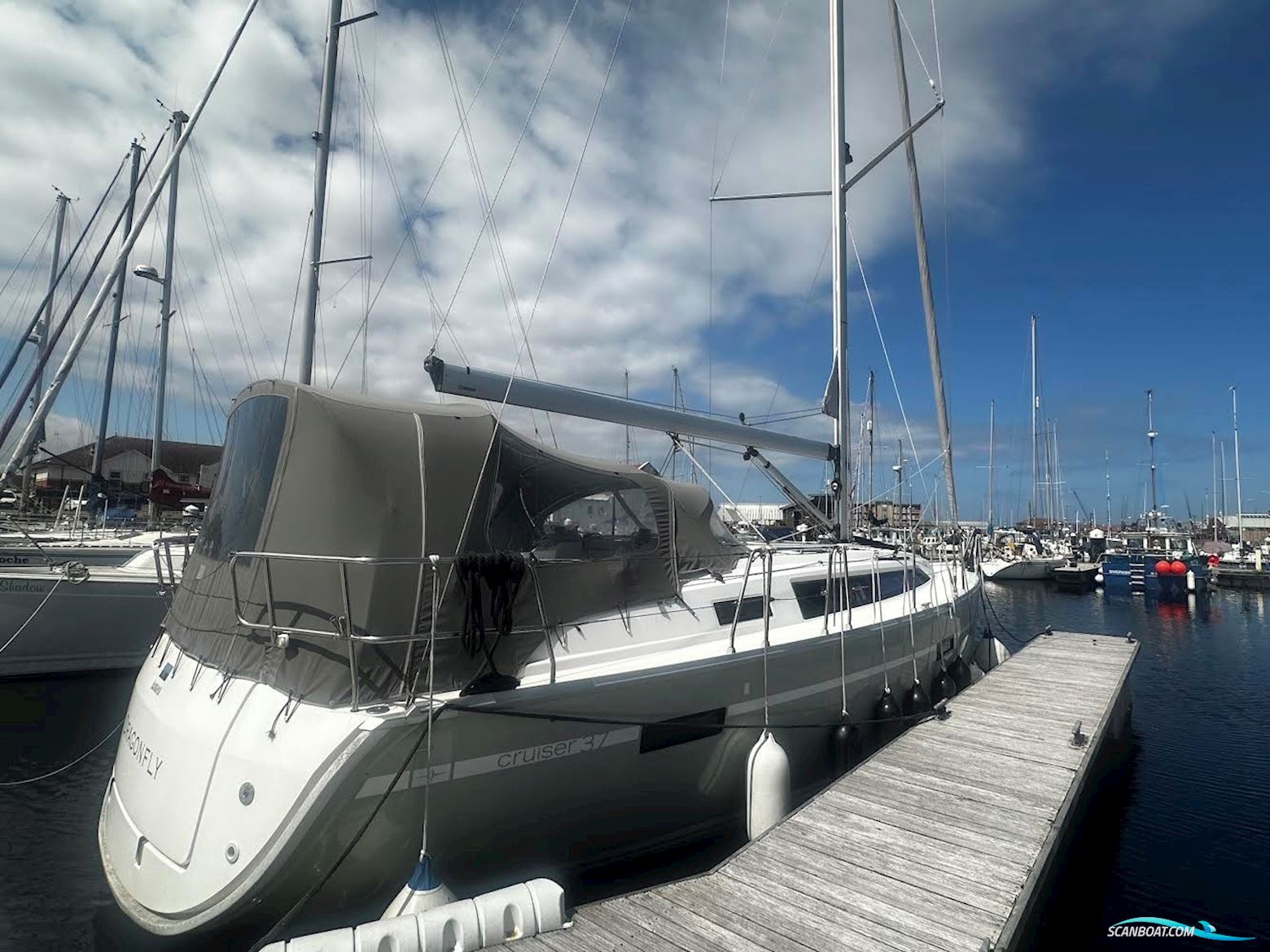 Bavaria Cruiser 37