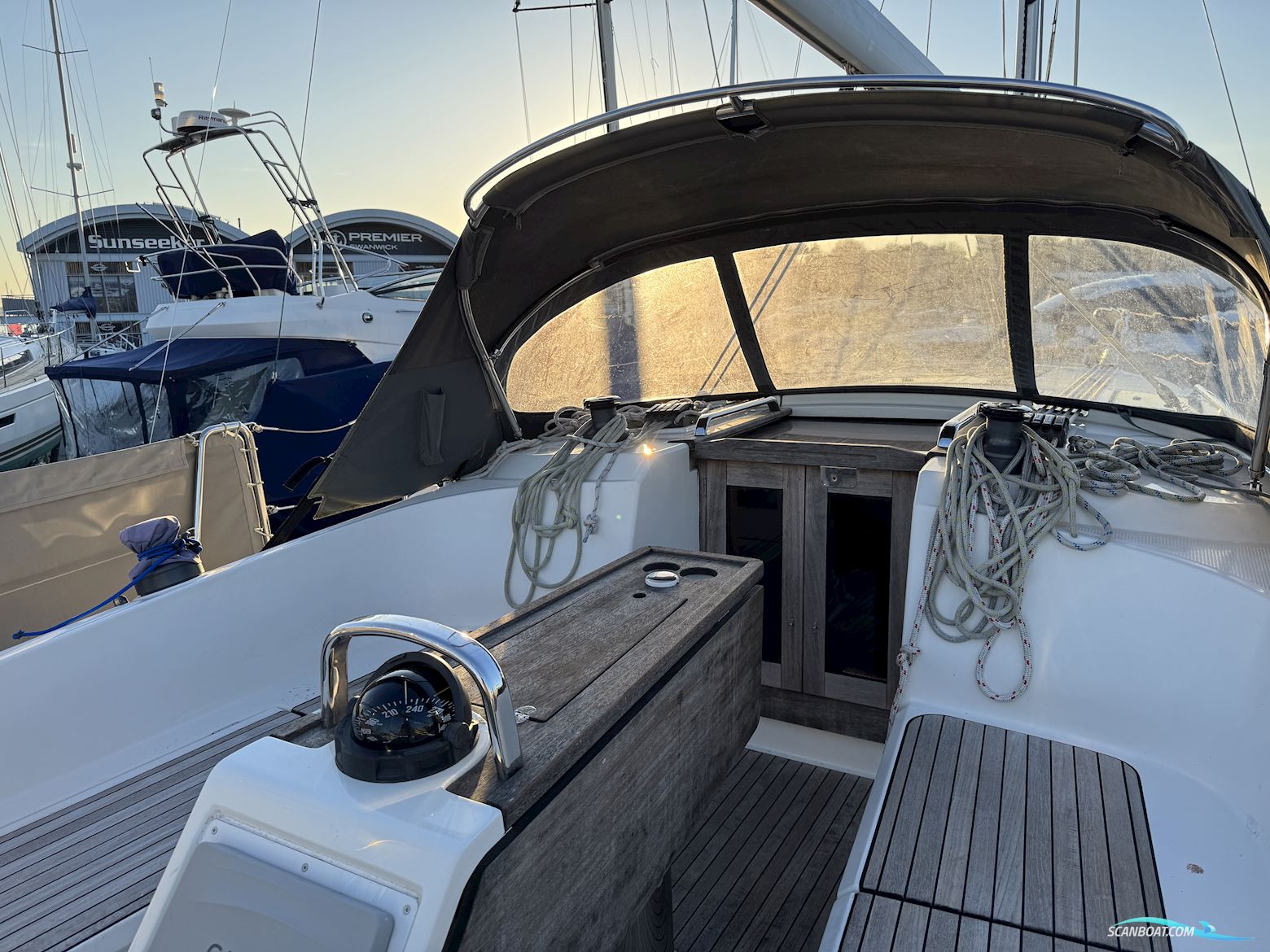 Bavaria Cruiser 37
