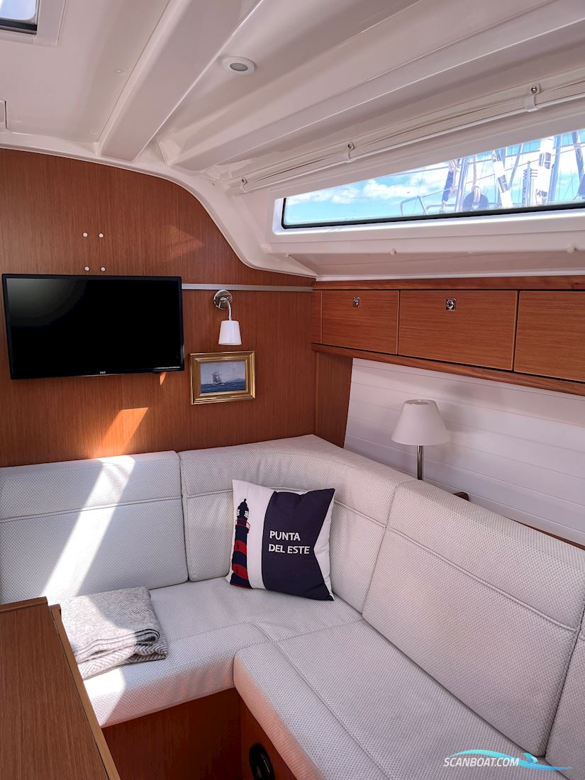 Bavaria Cruiser 37