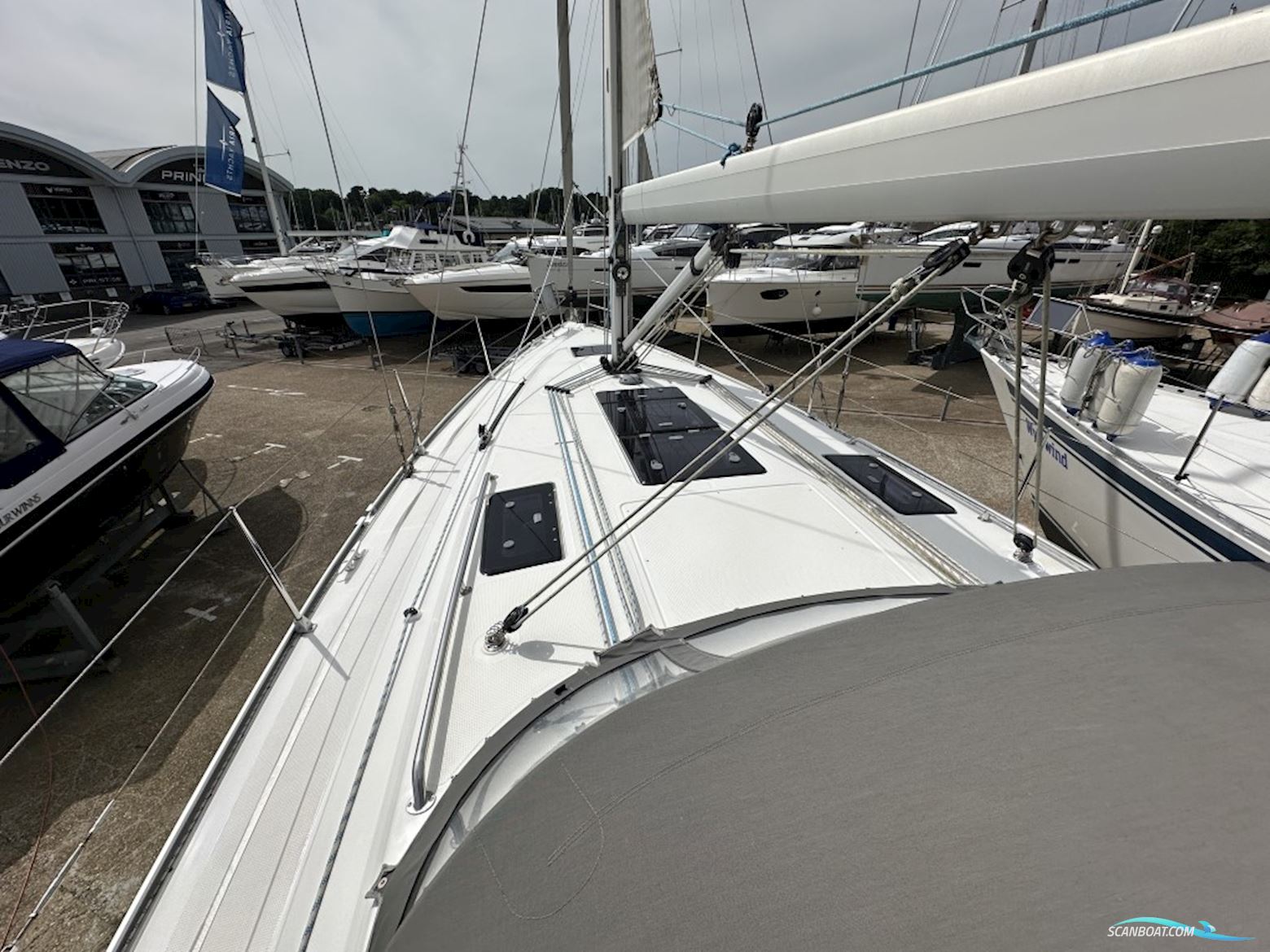 Bavaria Cruiser 37