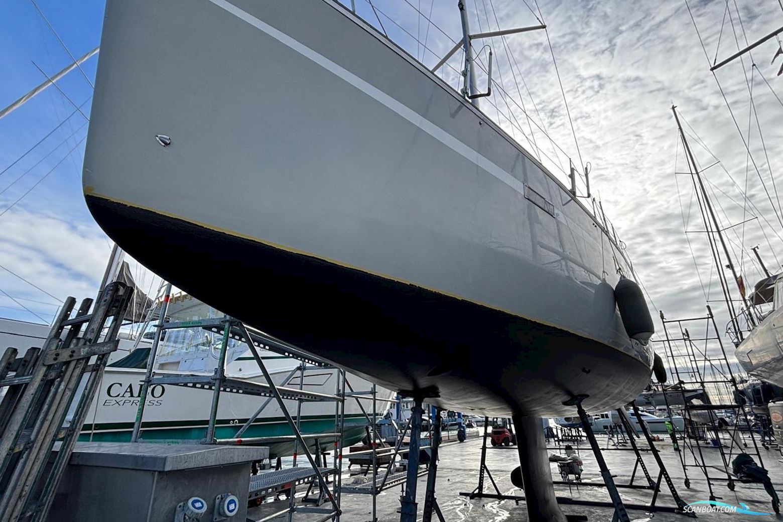 Bavaria Cruiser 55
