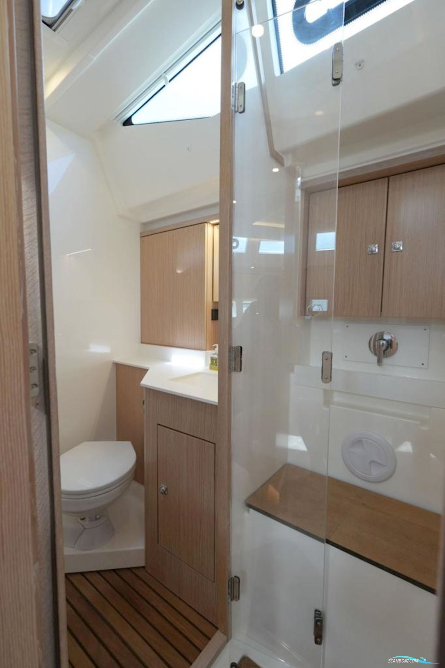 Bavaria Cruiser 57 Style