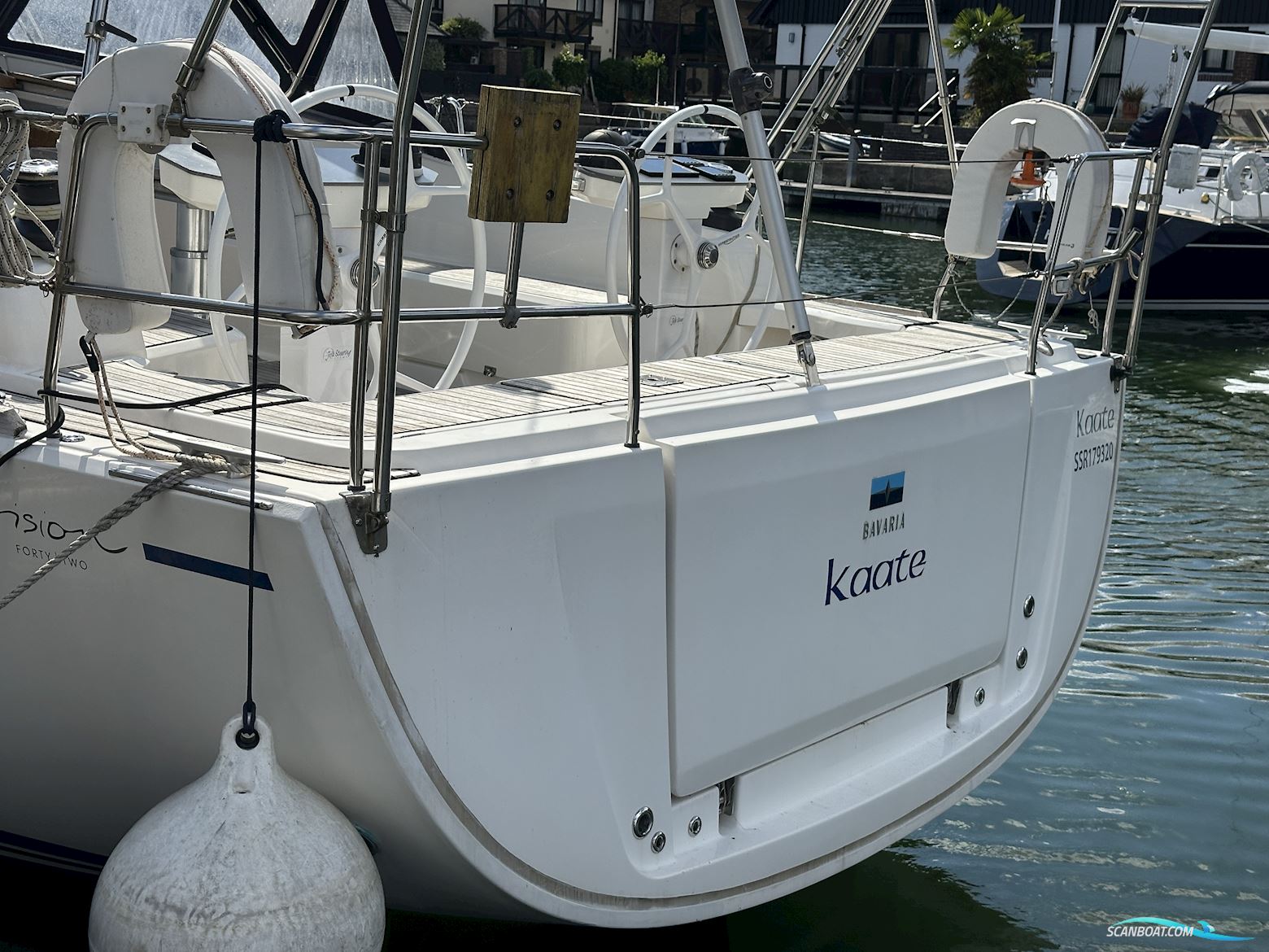 Bavaria Vision 42 Blue Edition