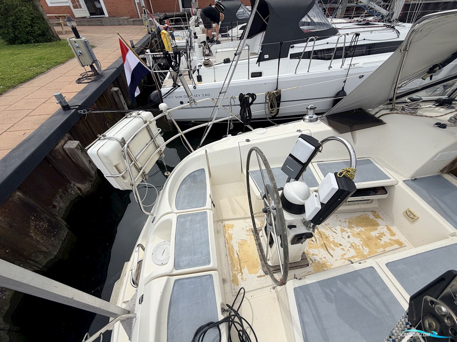 BAVARIA YACHTS 350 Lagoon