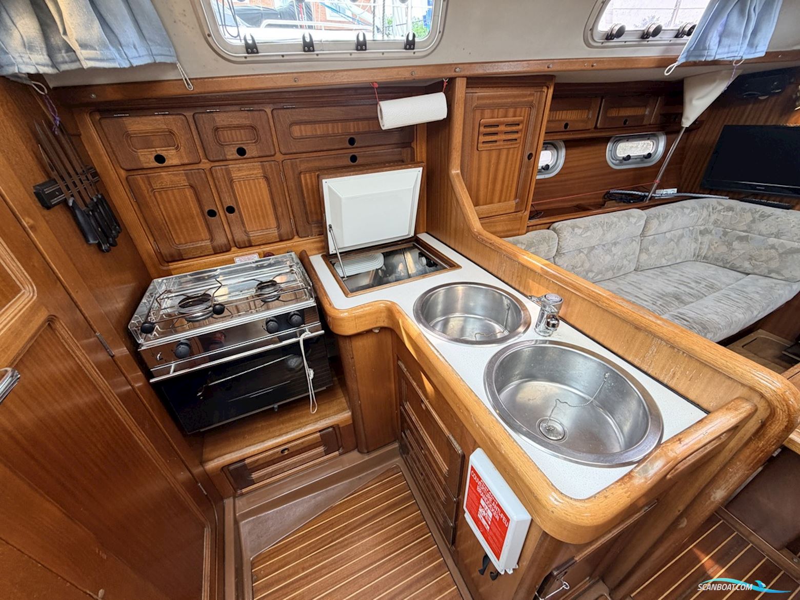 BAVARIA YACHTS 350 Lagoon