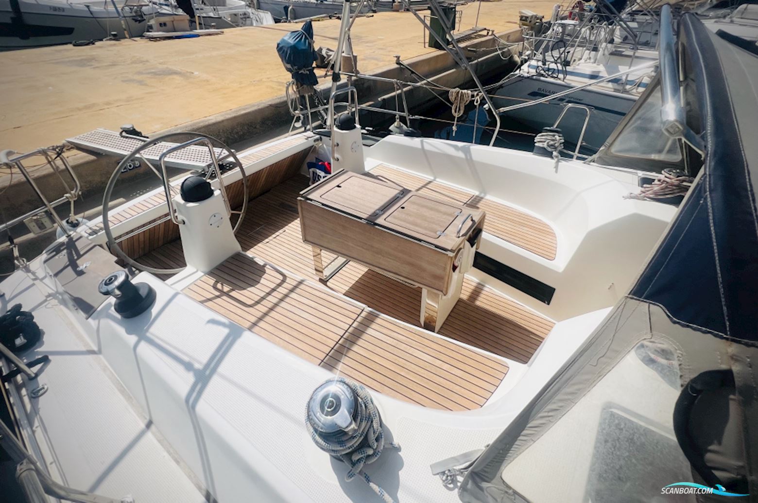 Bavaria Yachts 40 Cruiser