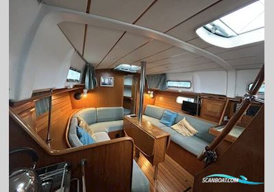 Beneteau 36CC Zeilboten 1999, met Volvo  MD2040 motor, United Kingdom