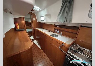Beneteau 36CC Zeilboten 1999, met Volvo  MD2040 motor, United Kingdom