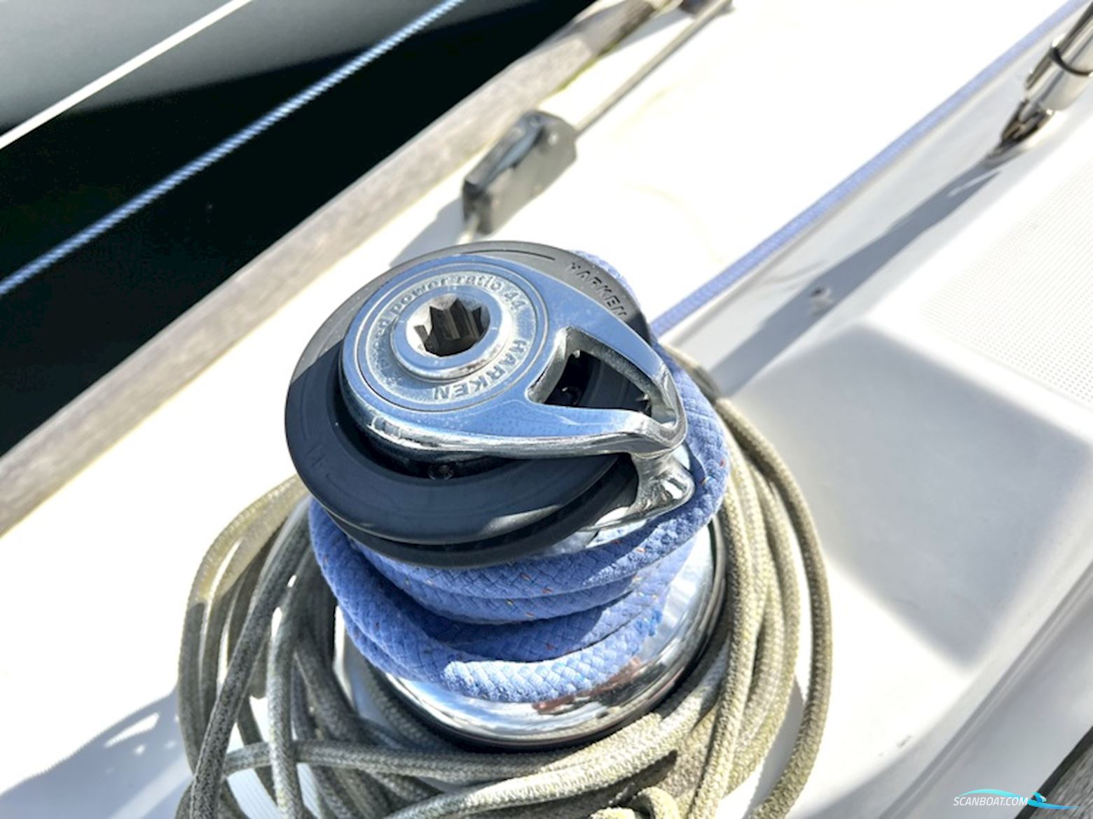 Beneteau 37