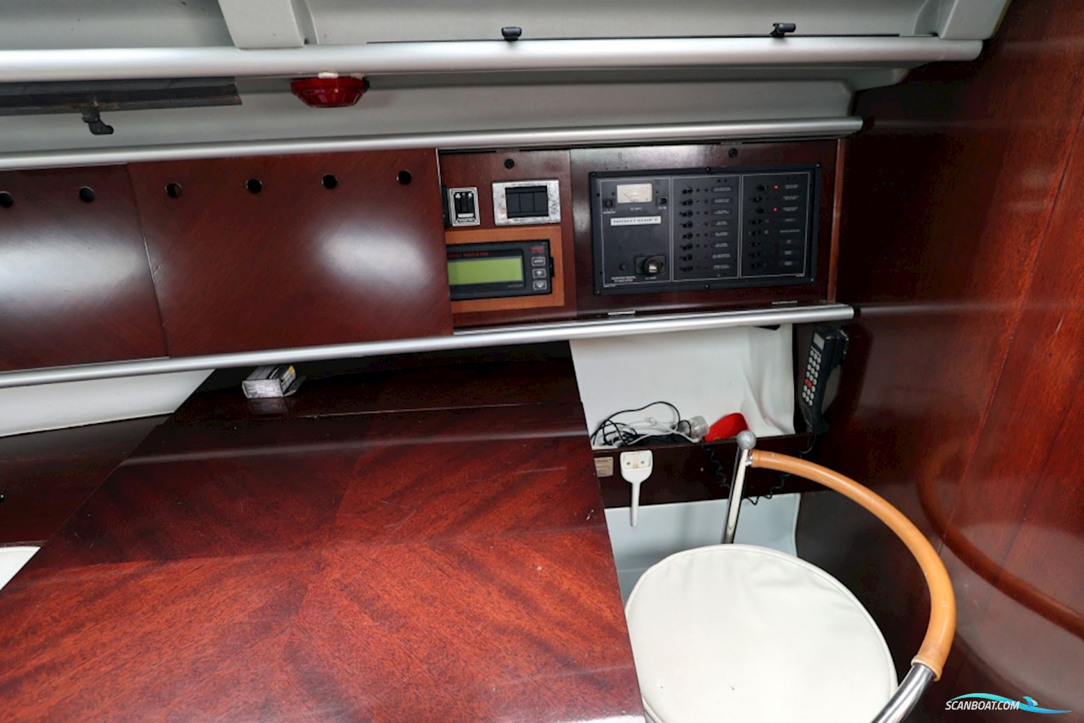 Beneteau 38S5