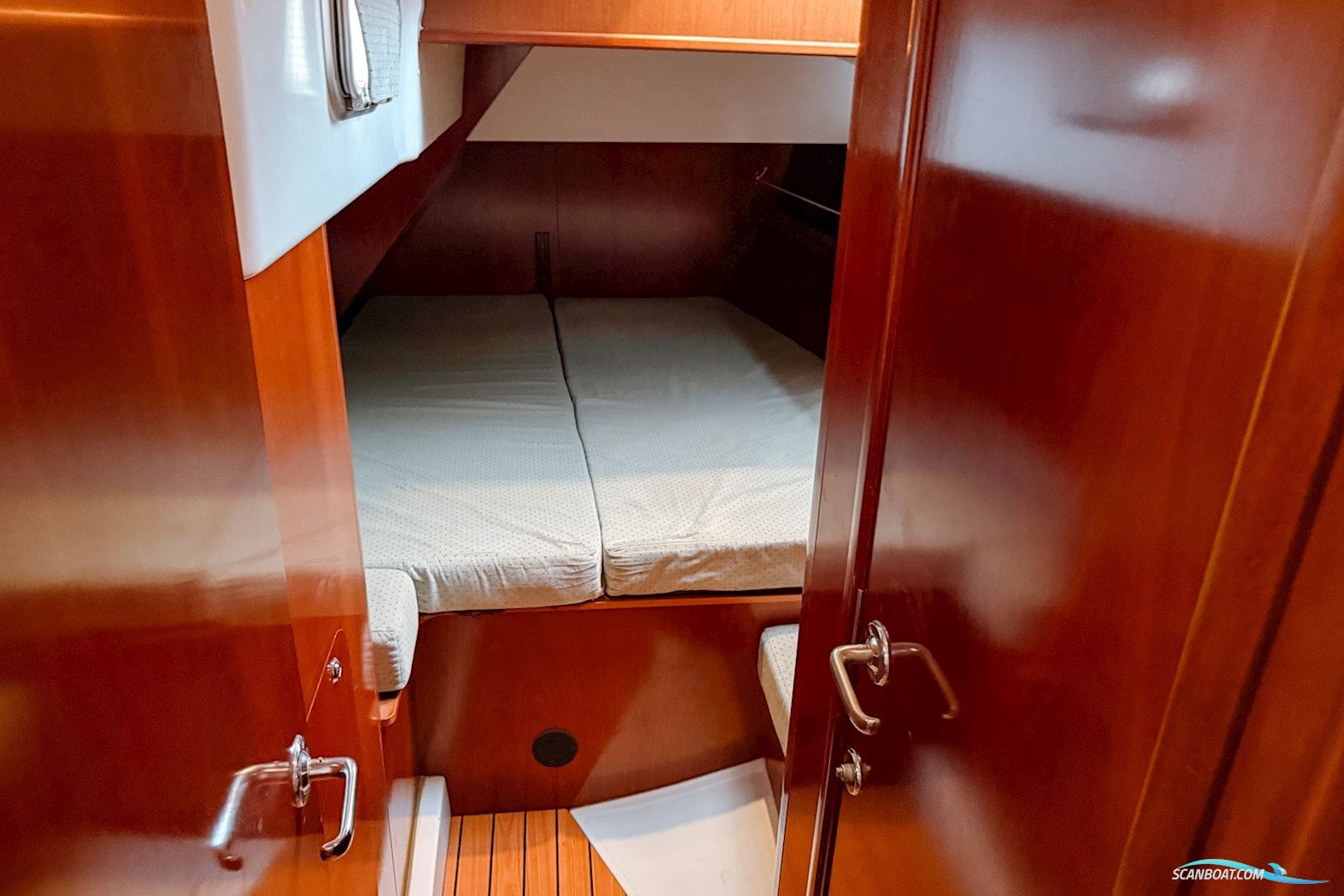 Beneteau 50