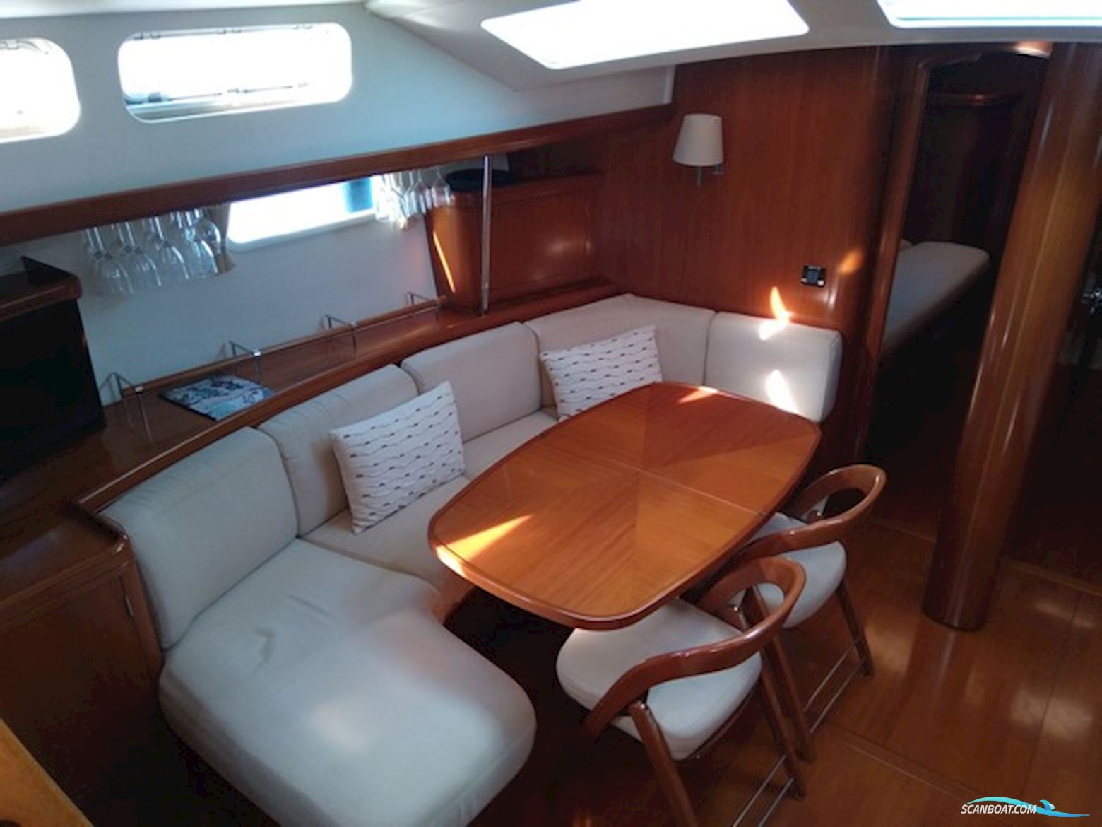 Beneteau 57