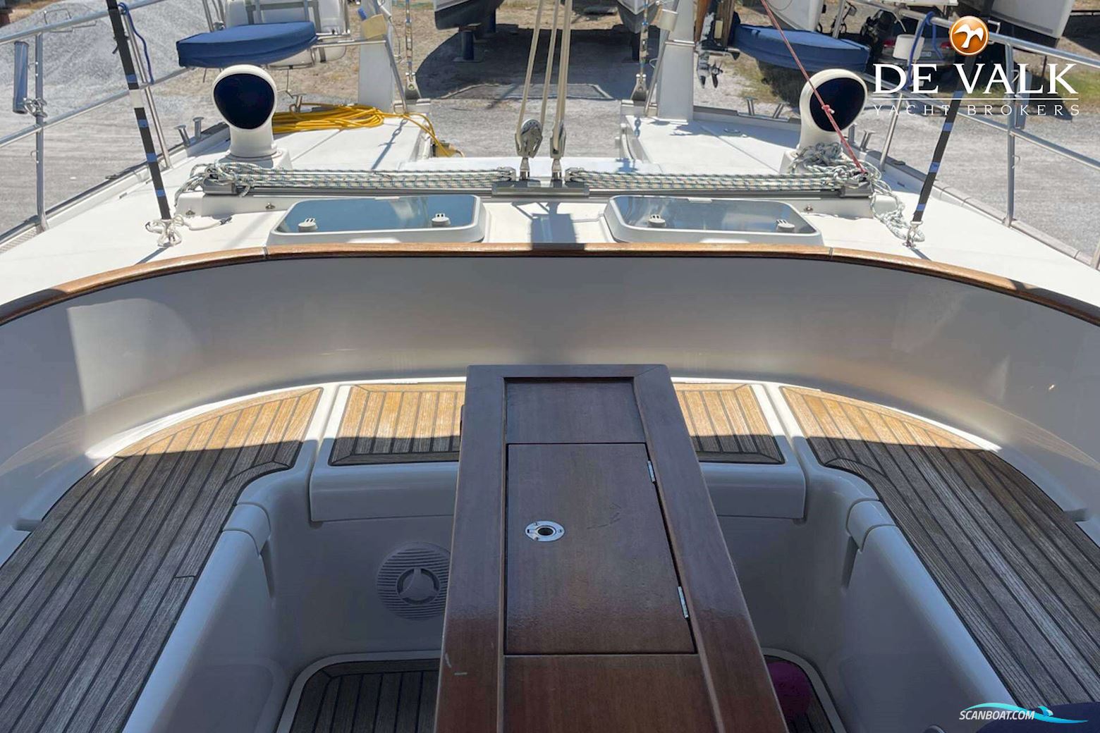 Beneteau 57