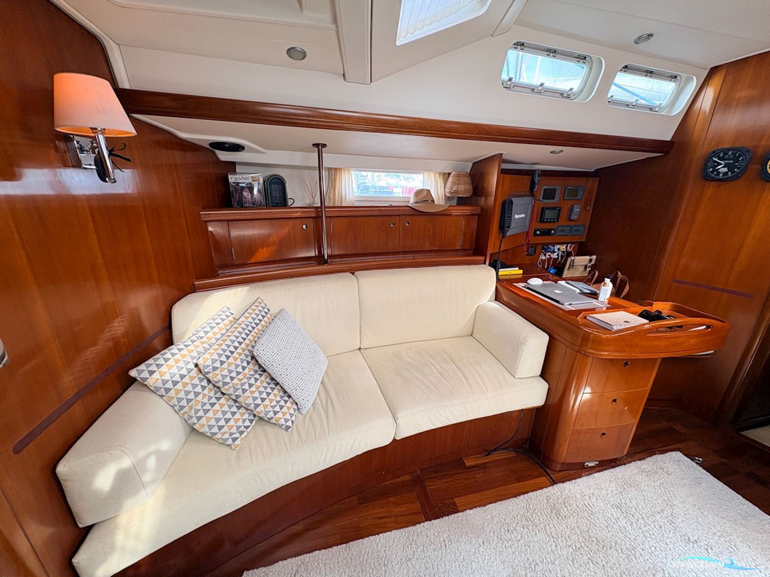Beneteau 57