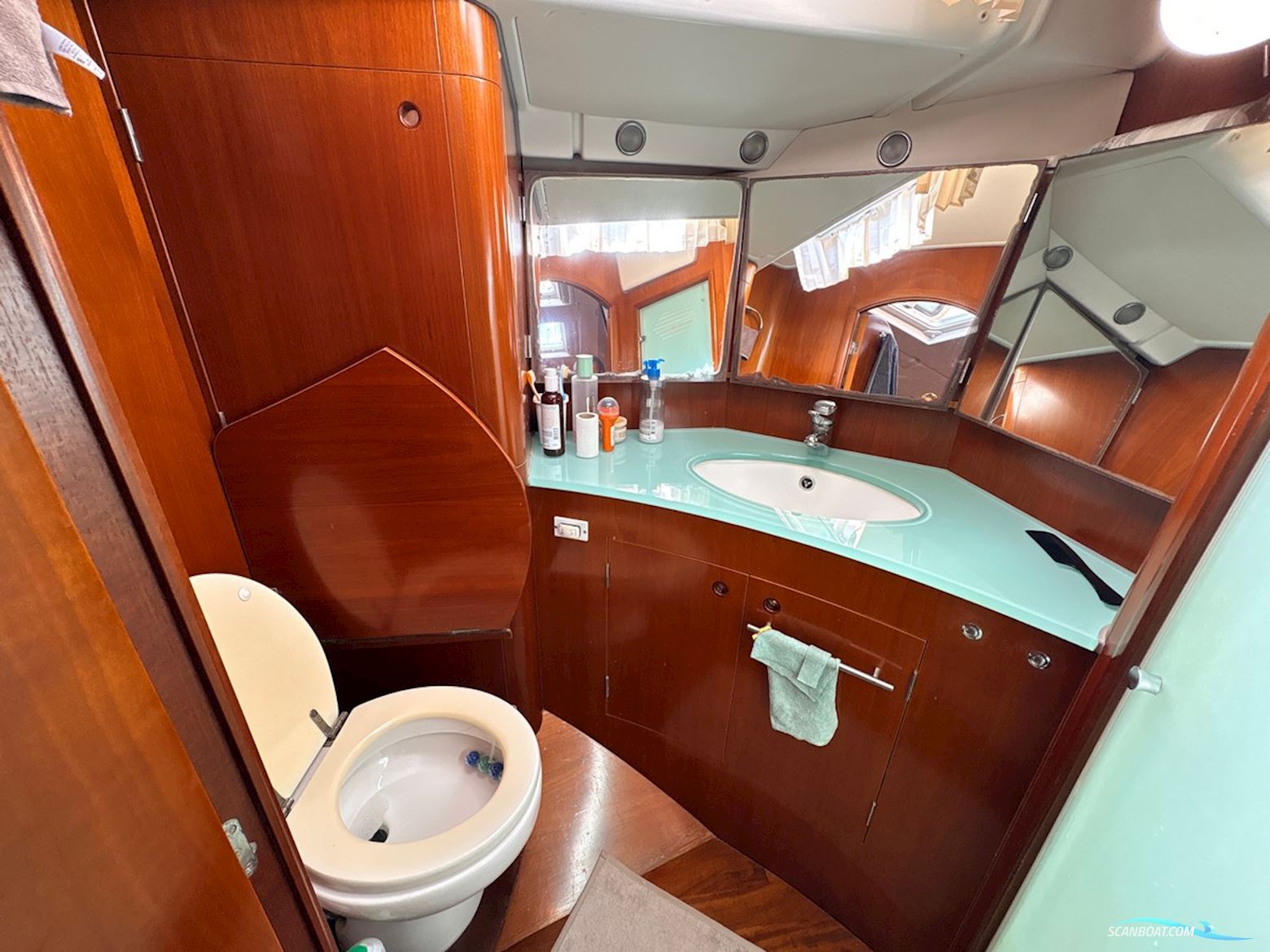 Beneteau 57