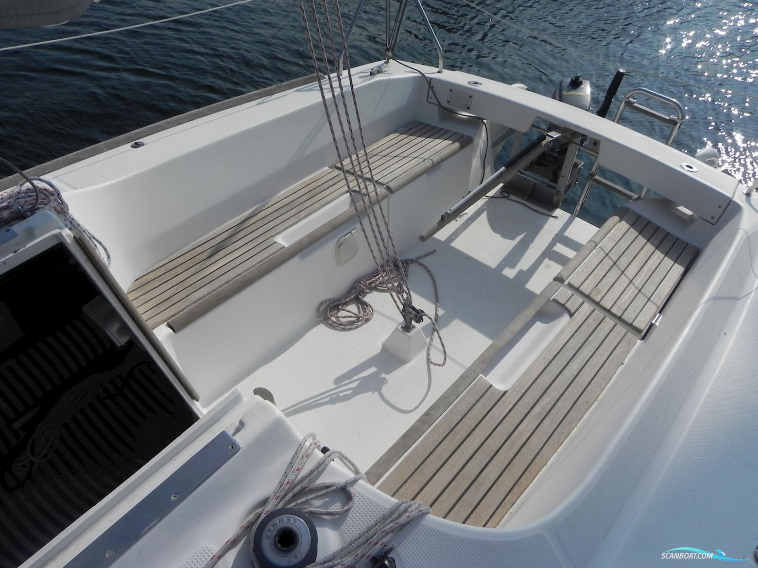 Beneteau First 210