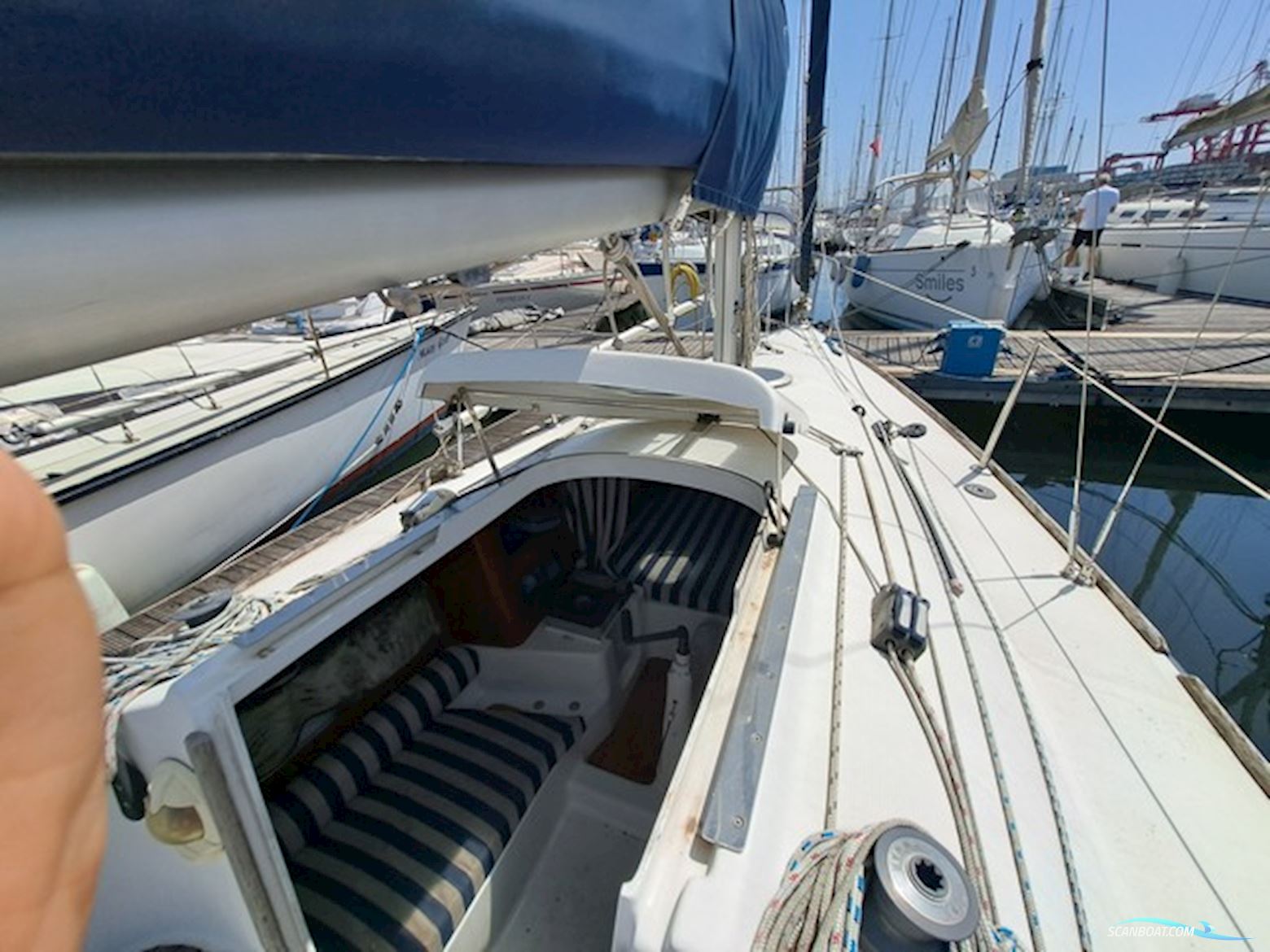 Beneteau First 211