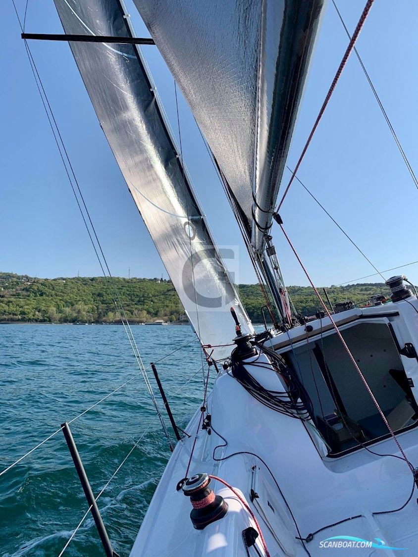 Beneteau First 27 SE